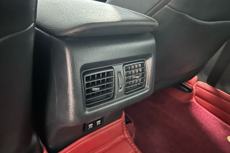 Used Toyota Camry 2019 Revised Version 2.0G Luxury Edition
