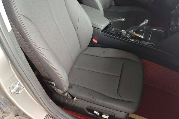 Used BMW 3 Series 2017 320Li Fashion Model
