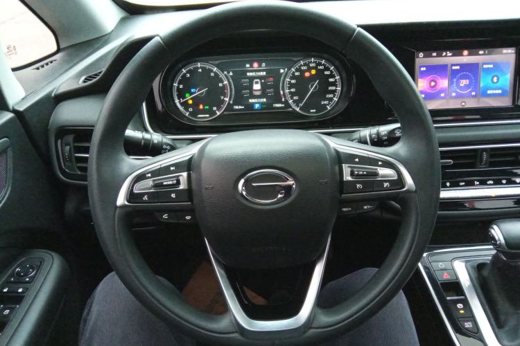 Used GAC Trumpchi M6 2021 270T DCT Luxury Edition (7 Seats)