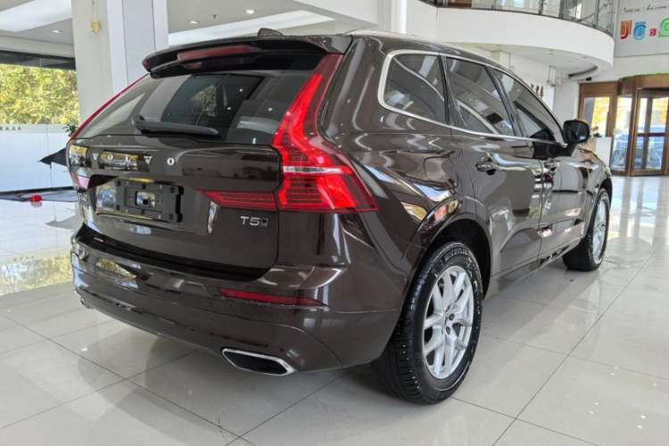 Used Volvo XC60 2019 T5 4x4 Smart Edition China VI Standard
