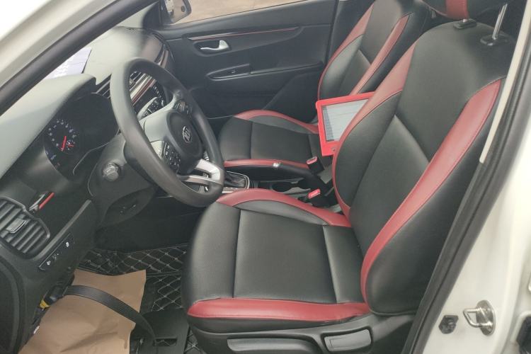 Used Kia KX Cross 2017 1.4L AT GLS
