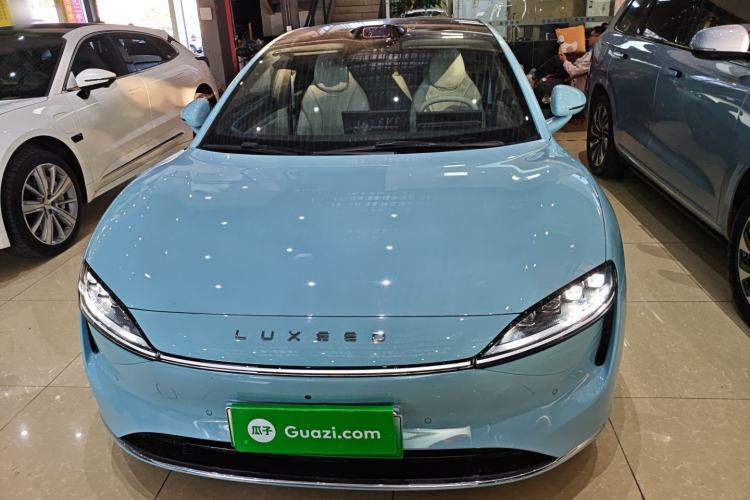 Used Hima Luxeed S7 2025 785 km Ultra
