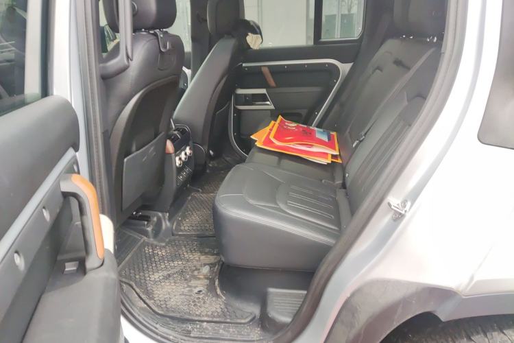 Used Land Rover Defender 2020 110 P400 First Edition Matte Silver Special Kit Version