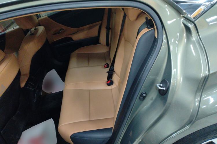 Used Lexus ES 2022 200 Excellence Edition
