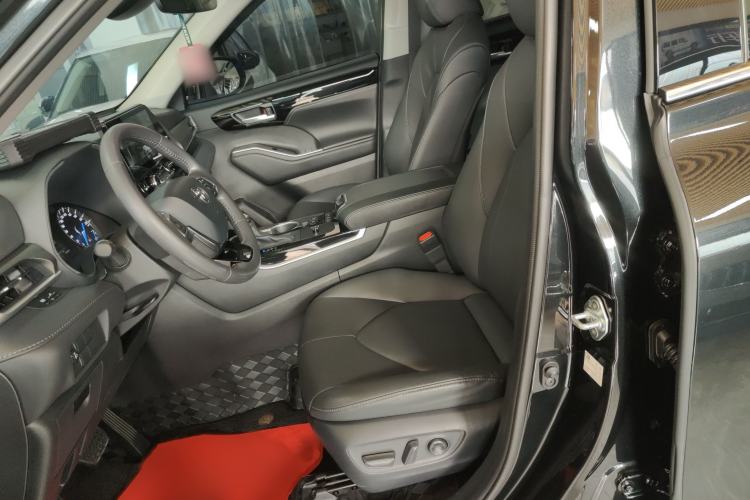 Used Toyota Highlander 2023 2.5L Smart Electric Hybrid Dual-Motor All-Wheel-Drive Luxury 7-Seater
