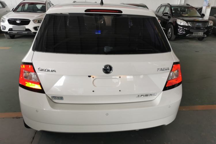 Used Skoda Fabia 2016 1.4L Automatic Car Enjoy Edition