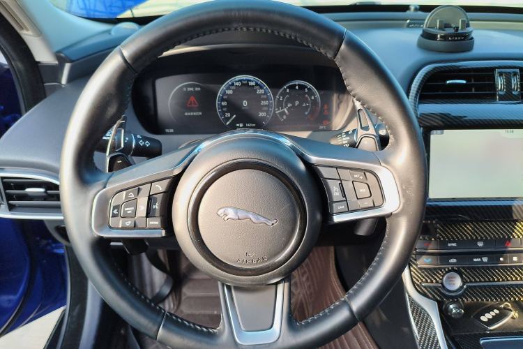 Used Jaguar XEL 2019 2.0T 200 PS Deluxe Edition
