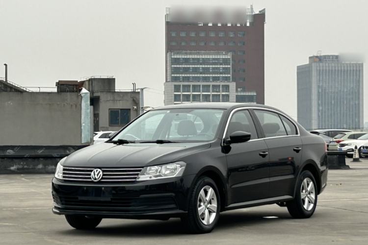 Used Volkswagen Lavida 2015 1.6L Automatic Fashion Edition
