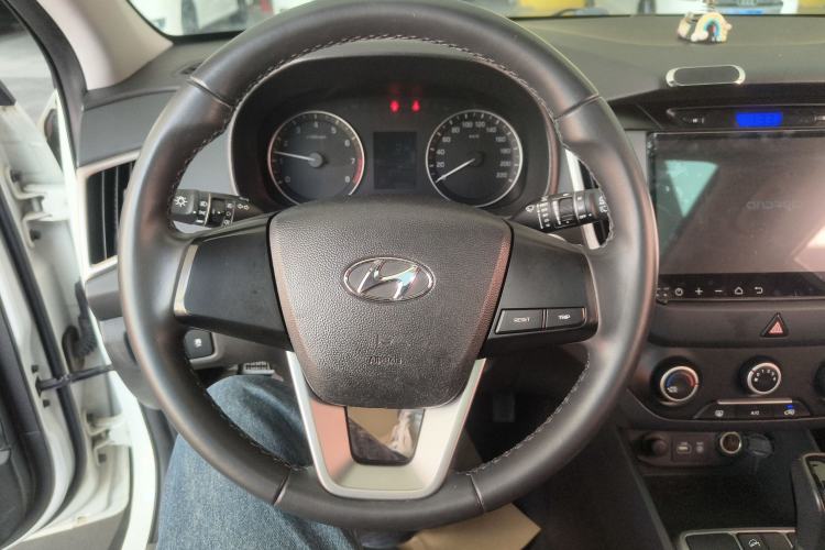 Used Hyundai ix25 2015 1.6L Automatic Two-Wheel Drive Smart GLS Trim
