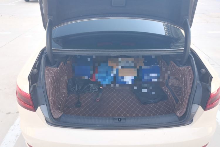 Used Audi A4L 2017 Plus 40 TFSI Ambition Model
