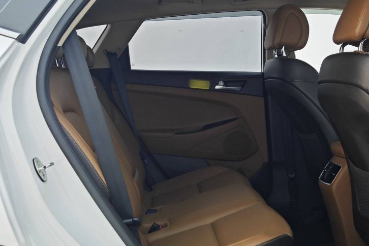 Used Hyundai Tucson 2015 1.6T Dual-Clutch Two-Wheel-Drive Leading Model
