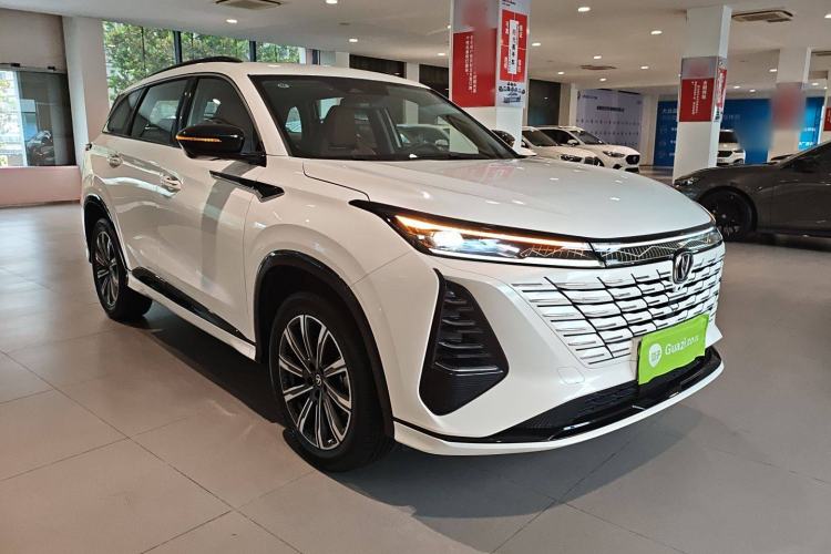 Used Changan CS75 PLUS 2024 3rd Generation Champion Edition 2.0T Intelligent Drive Performance Model
