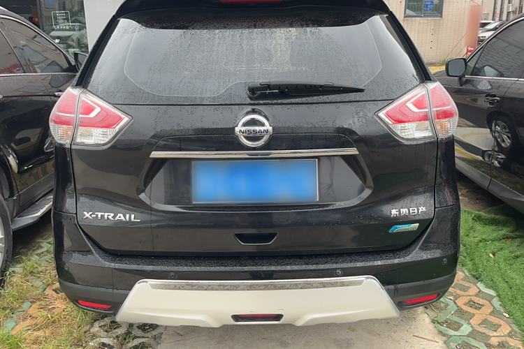 Used Nissan X-Trail 2015 2.0L CVT Comfort MAX Edition 2WD
