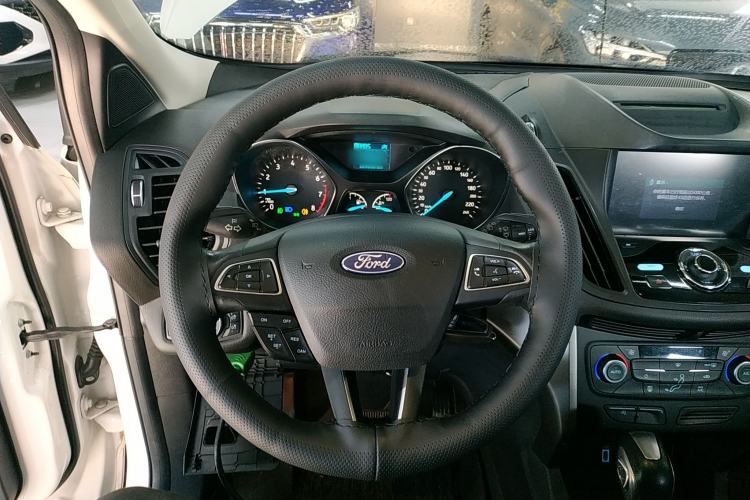 Used Ford Kuga 2018 Facelifted EcoBoost 180 Two-Wheel-Drive Platinum Wing Edition
