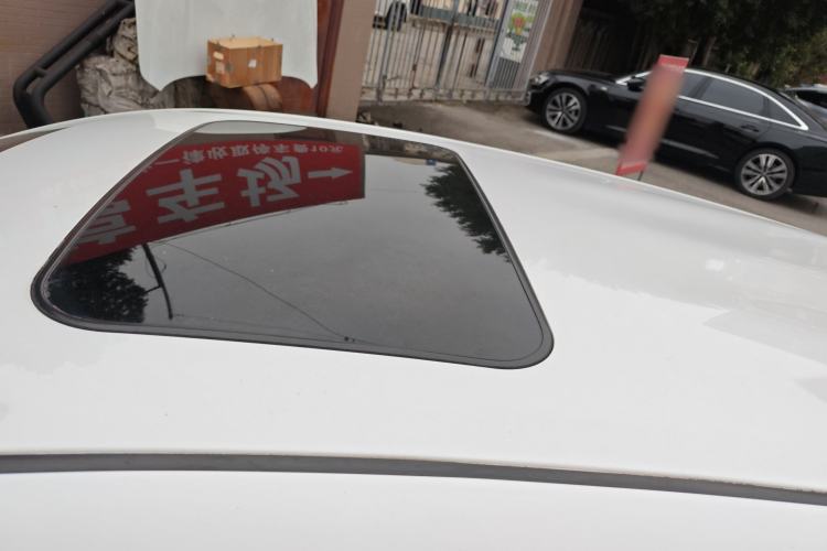 TDK.VehicleDetails.img