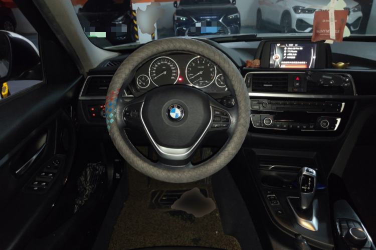 TDK.VehicleDetails.img