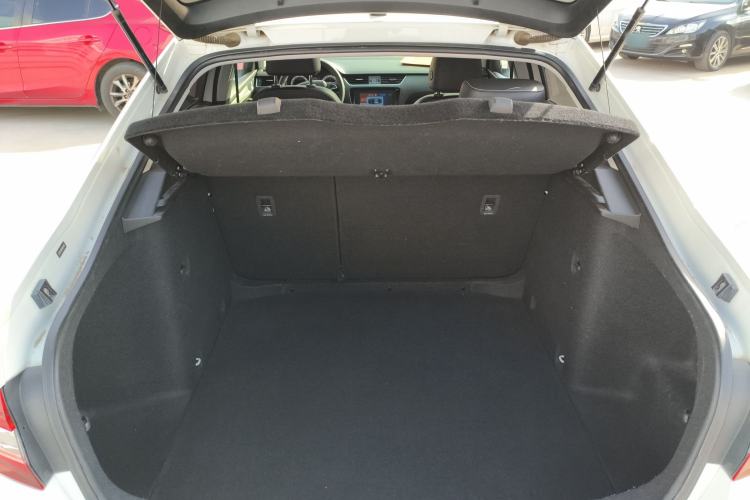 Used Skoda Octavia 2019 TSI230 DSG SmartDrive Luxury Edition China VI
