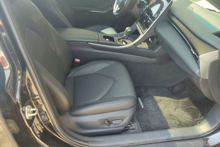 Used Toyota Avalon 2019 2.0L Luxury Edition China VI Standard
