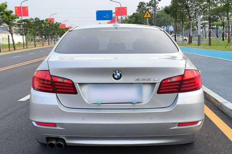 Used BMW 5 Series 2013 525Li Leading Model