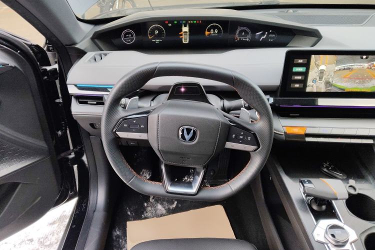 Used Changan UNI-V 2022 1.5T Prestige Version
