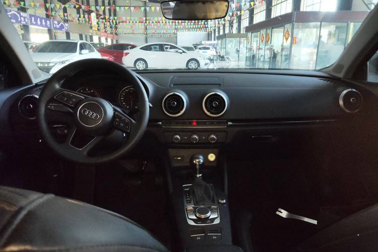 Used Audi A3 2020 Limousine 35 TFSI Fashion Edition China VI Emission Standard