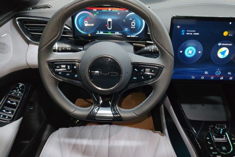 Used BYD Seal 2022 650 km All-Wheel-Drive Performance Version
