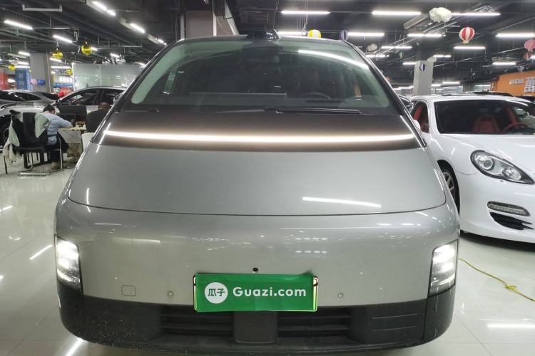 Used Li Auto MEGA 2024 Ultra Model
