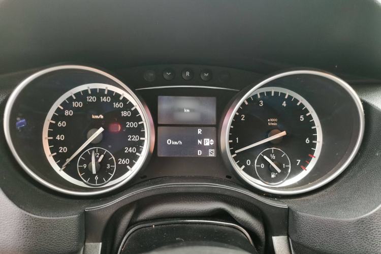 Used Mercedes-Benz R-Class 2017 R 320 4MATIC Business Edition Prestige Model