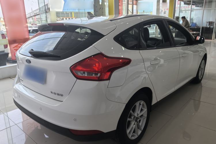 Used Ford Focus 2015 Hatchback 1.6L Automatic Fashion Edition