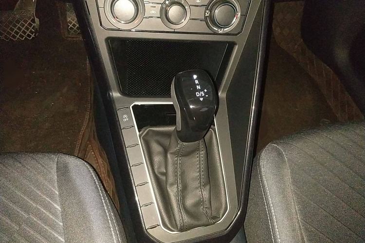 Used Volkswagen Lavida 2023 New Sharp 1.5L Automatic Excellent New Edition
