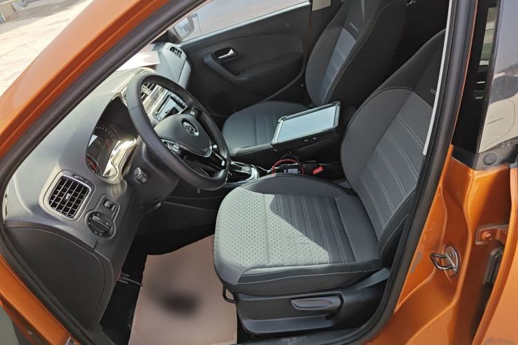 Used Volkswagen Polo 2016 1.6L Cross Polo Automatic