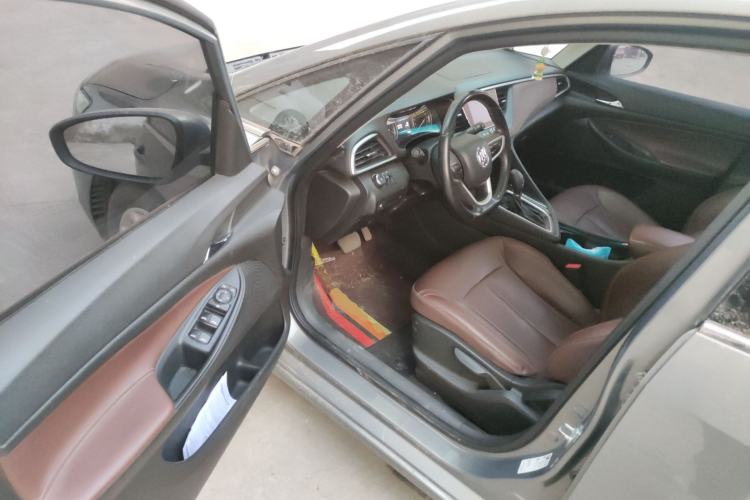 Used Buick GL6 2018 18T 6-Seater Luxury Model
