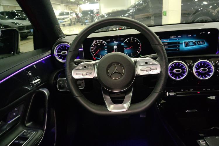 Used Mercedes-Benz A-Class 2020 Restyled A 200 L Sport Sedan Fashion Version
