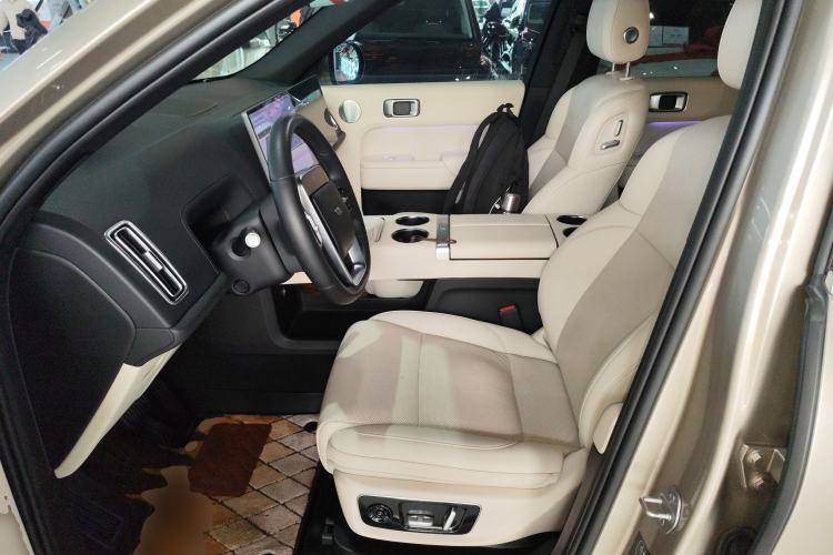 Used Li Auto L8 2023 Max model
