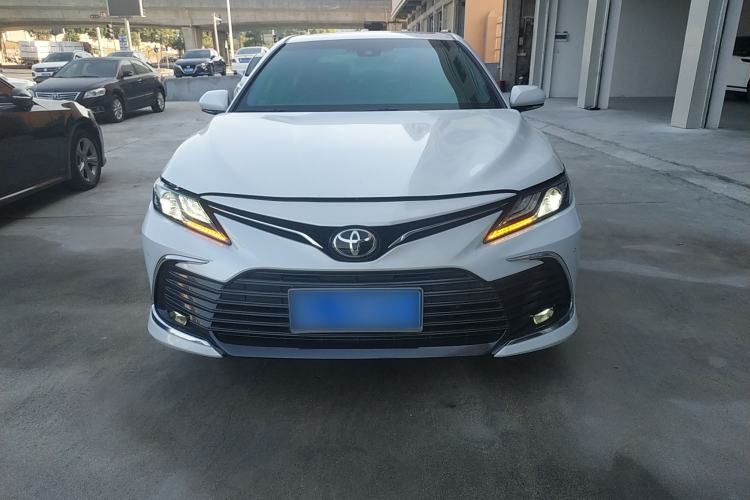 Used Toyota Camry 2021 2.0G Luxury Edition
