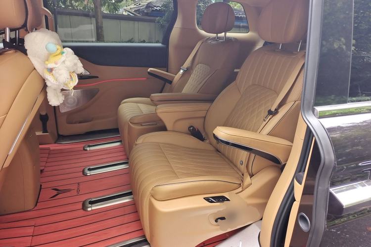 Used VOYAH Dream 2024 PHEV Ultra-Long Range Flagship Edition
