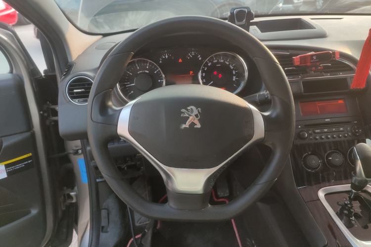 Used Peugeot 3008 2015 2.0L Automatic Classic Edition