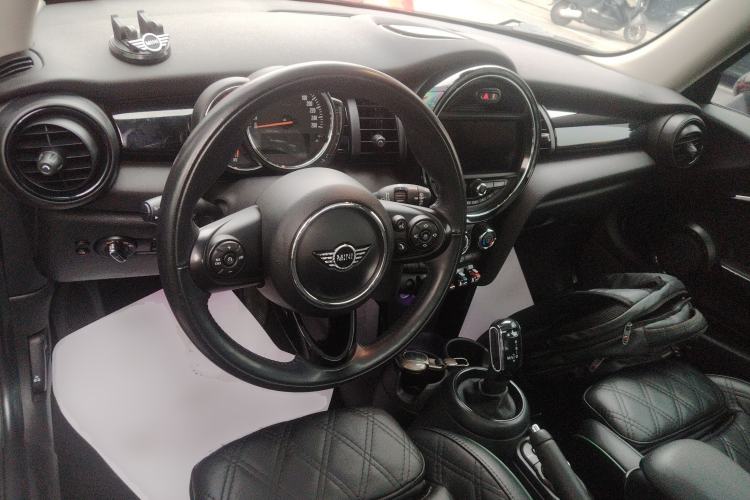 Used  MINI 2018 1.5T COOPER Classic Edition
