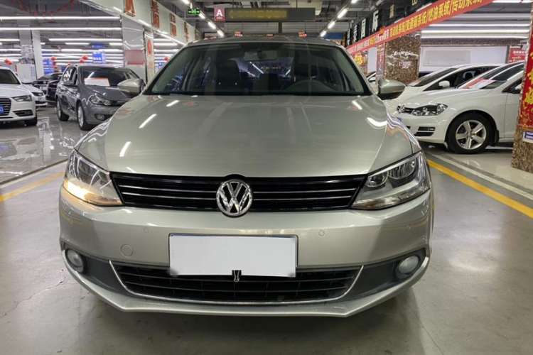 Used Volkswagen Sagitar 2014 1.4TSI Automatic Luxury Model
