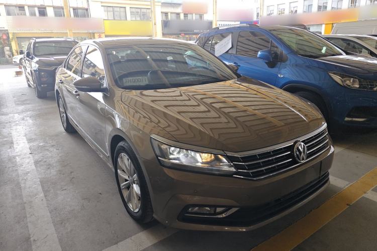 Used Volkswagen Passat 2017 280TSI DSG Luxury Edition
