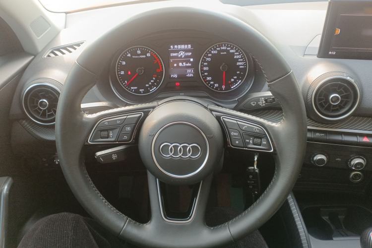 Used Audi Q2L 2018 35 TFSI Launch Exclusive Edition China VI