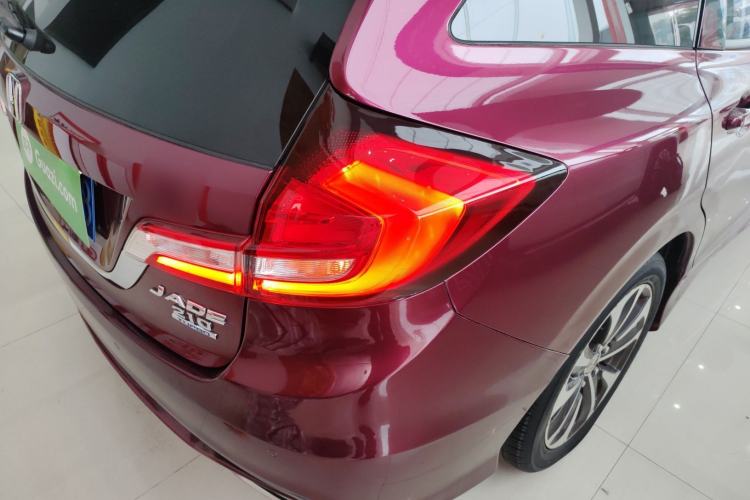 Used Honda Jade 2017 210TURBO CVT Fashion Edition 5-seater
