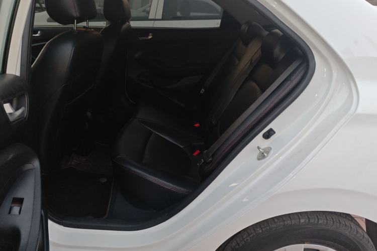 Used Hyundai Verna 2017 1.4L Manual Refreshed Version China V Standard
