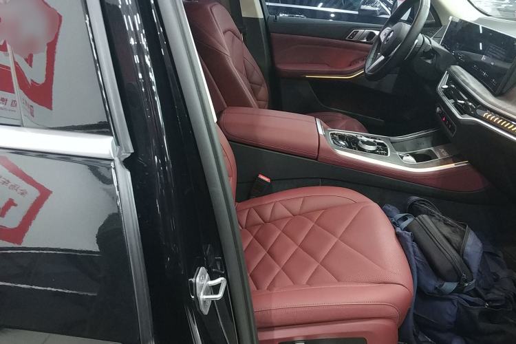 Used BMW X5 2023 xDrive 30Li Luxury M Sport Package