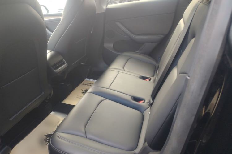 Used Tesla Model Y 2021 Long-Range All-Wheel-Drive Version 3D7
