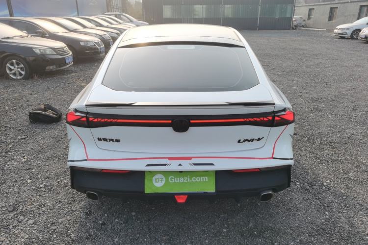 Used Changan UNI-V 2022 1.5T Prestige Version