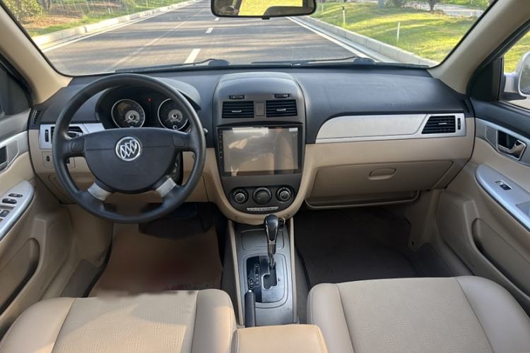 Used Buick Excelle 2013 1.5L Automatic Classic Model
