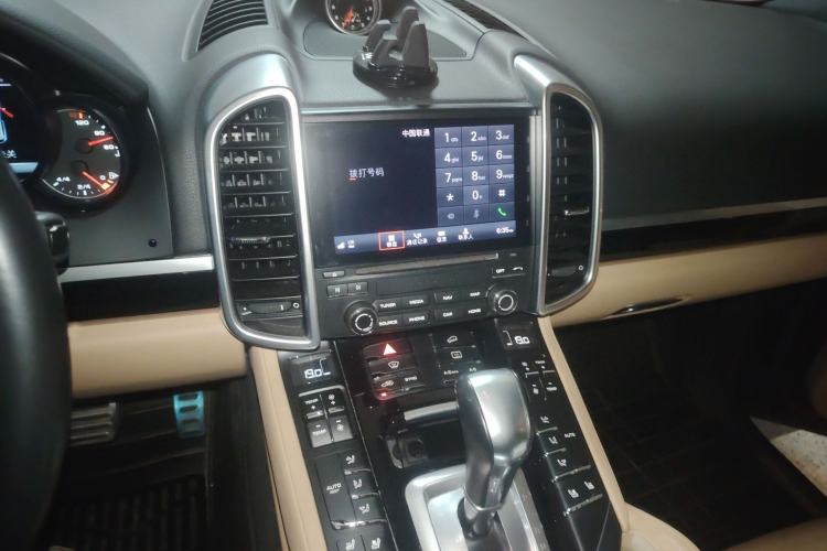 Used Porsche Cayenne 2016 Cayenne Platinum Edition 3.0T
