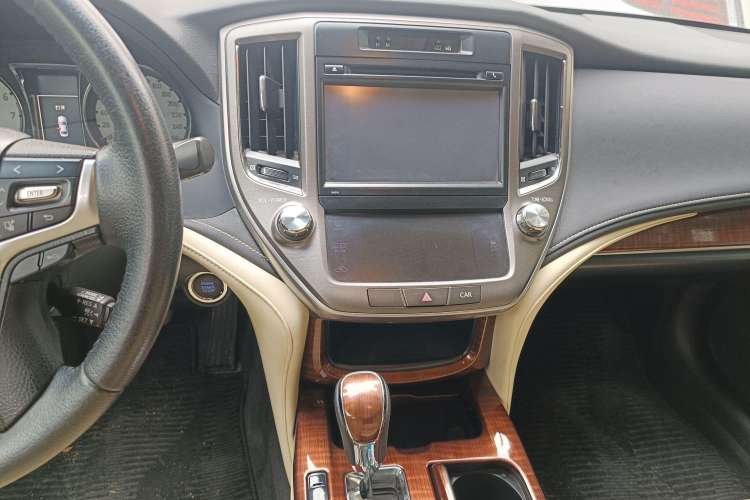 Used Toyota Crown 2015 2.5L Smart Edition
