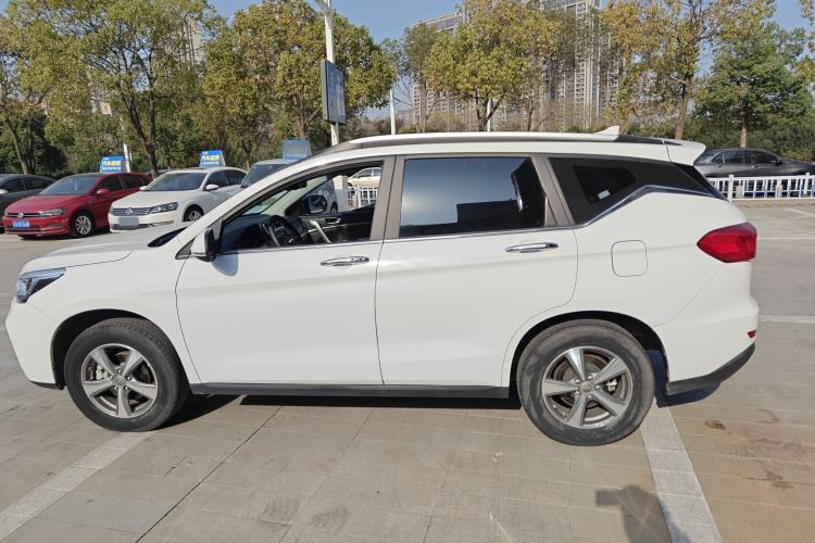 Used Haval M6 2018 Revised Version 1.5T DCT Two-Wheel Drive Elite Edition
